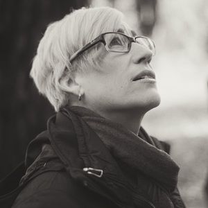 Meet your Posher, Hilary